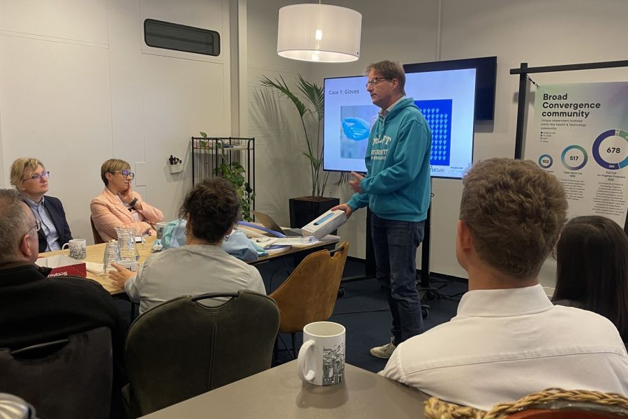 Polish delegation of surgeons and doctors visit ESCH-R Living Lab